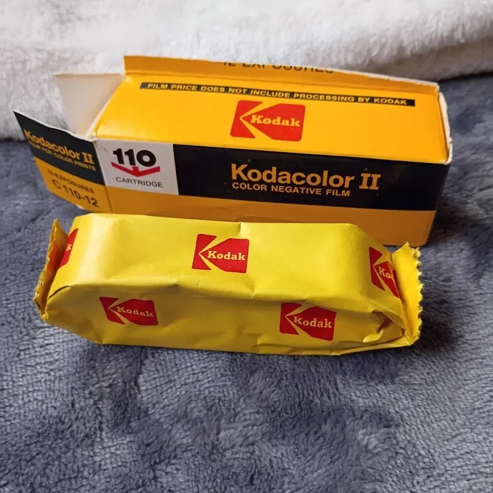 kodak kodacolor. Vintage 12 Exposure January 1979